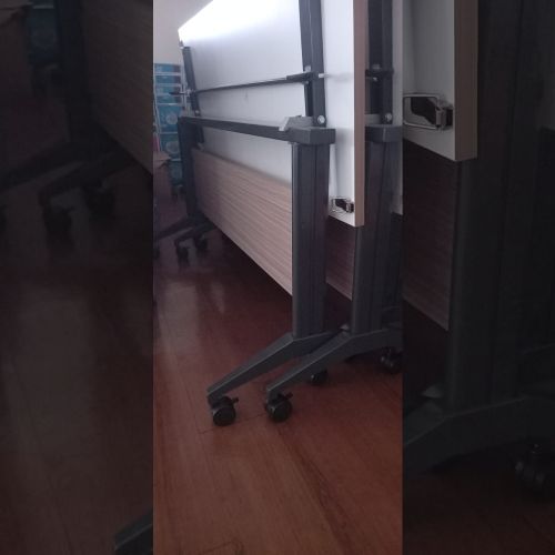 Comfortable folding table 2